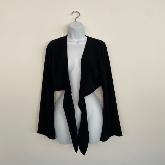 Black top - Picture 6 of 8